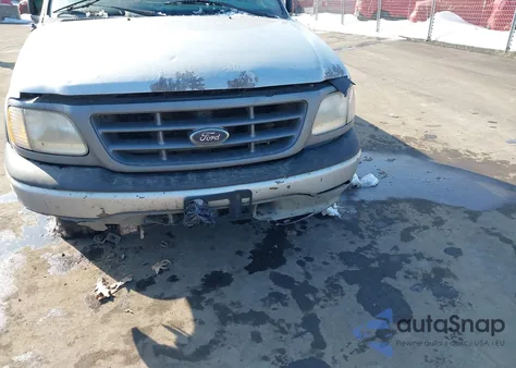 2000 Ford F-150 Work Series/Xl/Xlt from USA, damaged, VIN 1FTRF18W8YNA61907